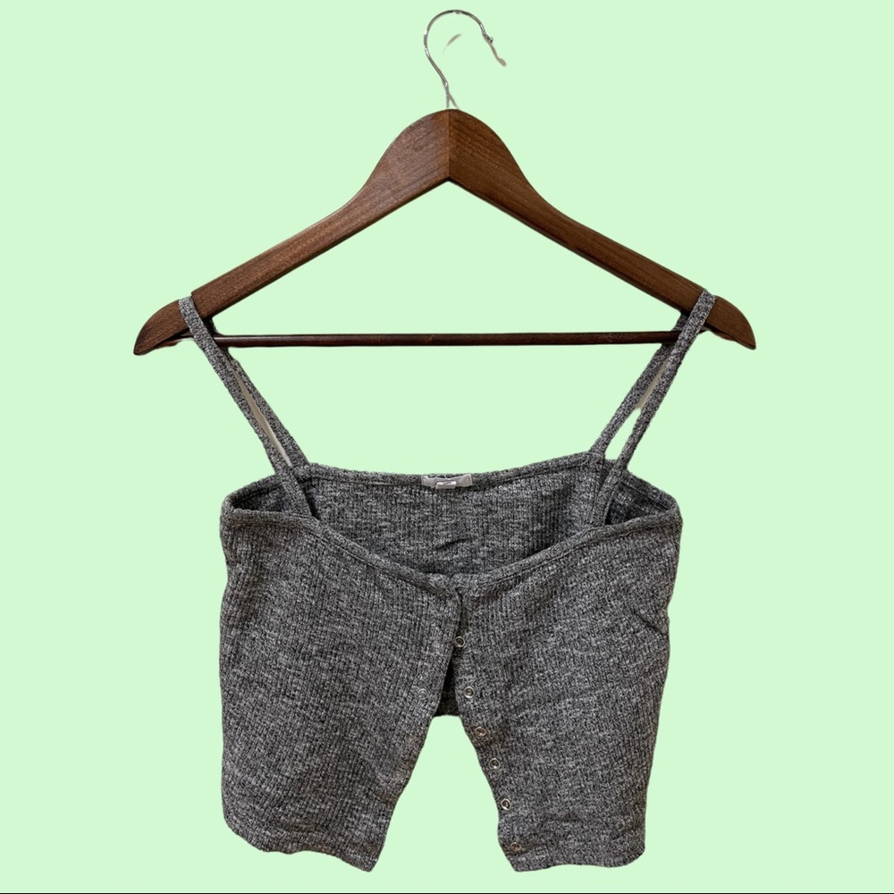 2/8$ (combine any 8$ tank tops for 2/8$) button up tank top